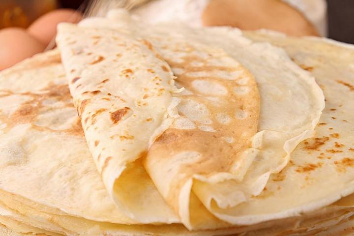 Régalez-vous avec nos crêpes savoureuses et généreuses !